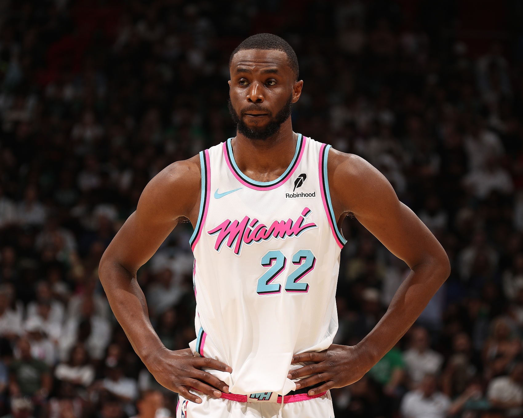 出手夠多但不準！維金斯20中7拿到20分6板4助 正負值-15