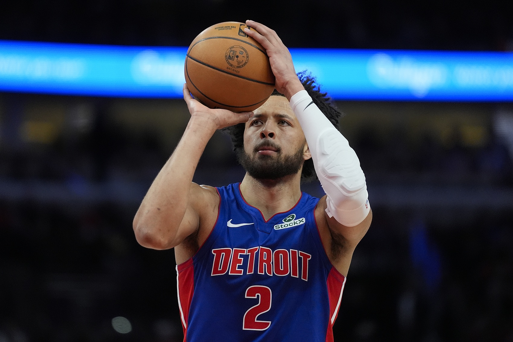 身手全能！康寧漢姆半場拿到14分5板5助 三分5中3