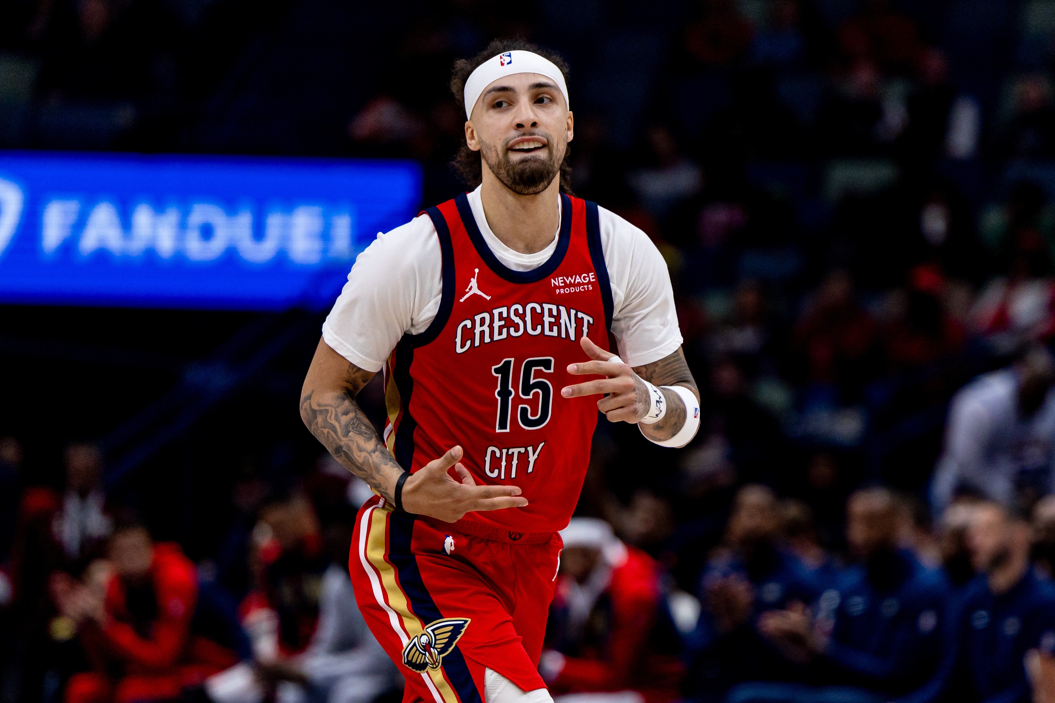 數(shù)據(jù)寒磣但進(jìn)了關(guān)鍵球！阿爾瓦拉多16中4拿到12分5板4助&5失誤