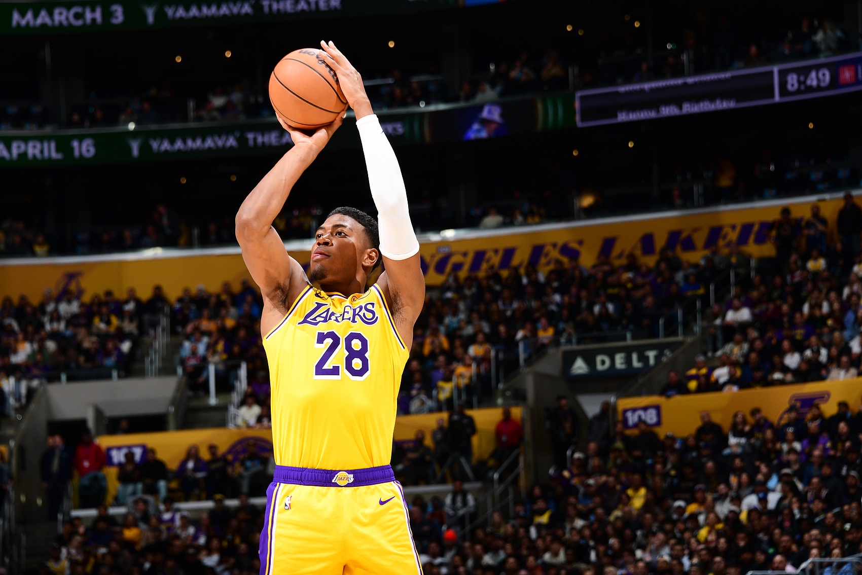 突然暴走！八村塁第三節(jié)4投全中&三分3中3 單節(jié)貢獻(xiàn)12分2助1斷