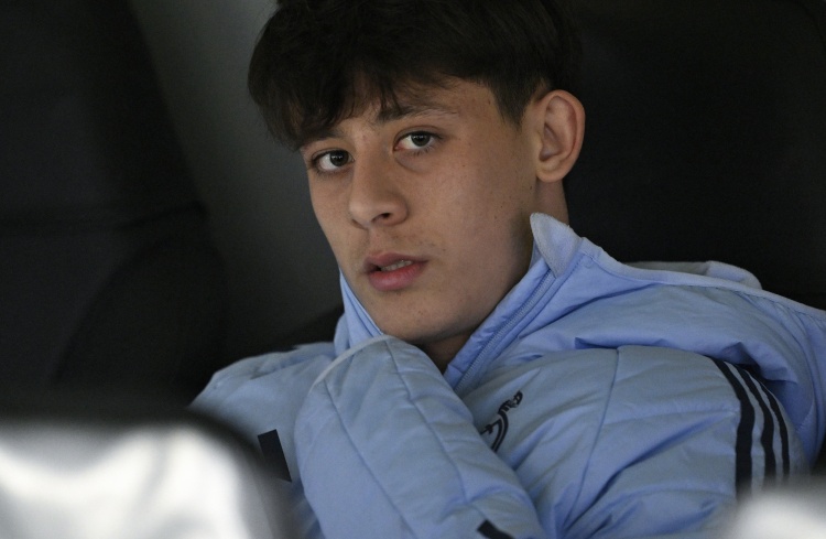 連續(xù)5場比賽替補(bǔ)未出場，世體：居勒爾可能在今夏離開皇馬