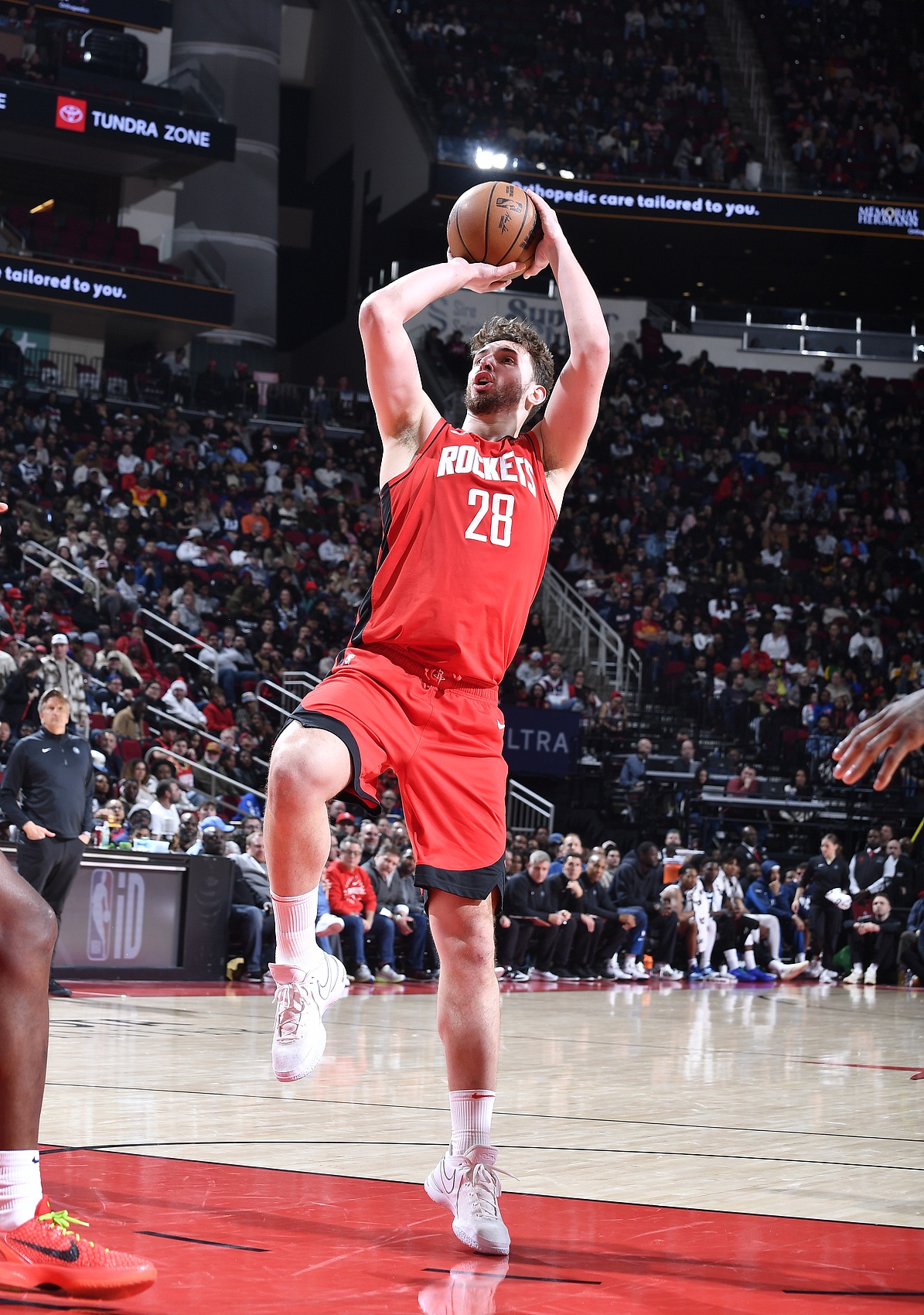 常規(guī)兩雙！申京16中7得16分15板4助 前場板有8個超獨行俠全隊