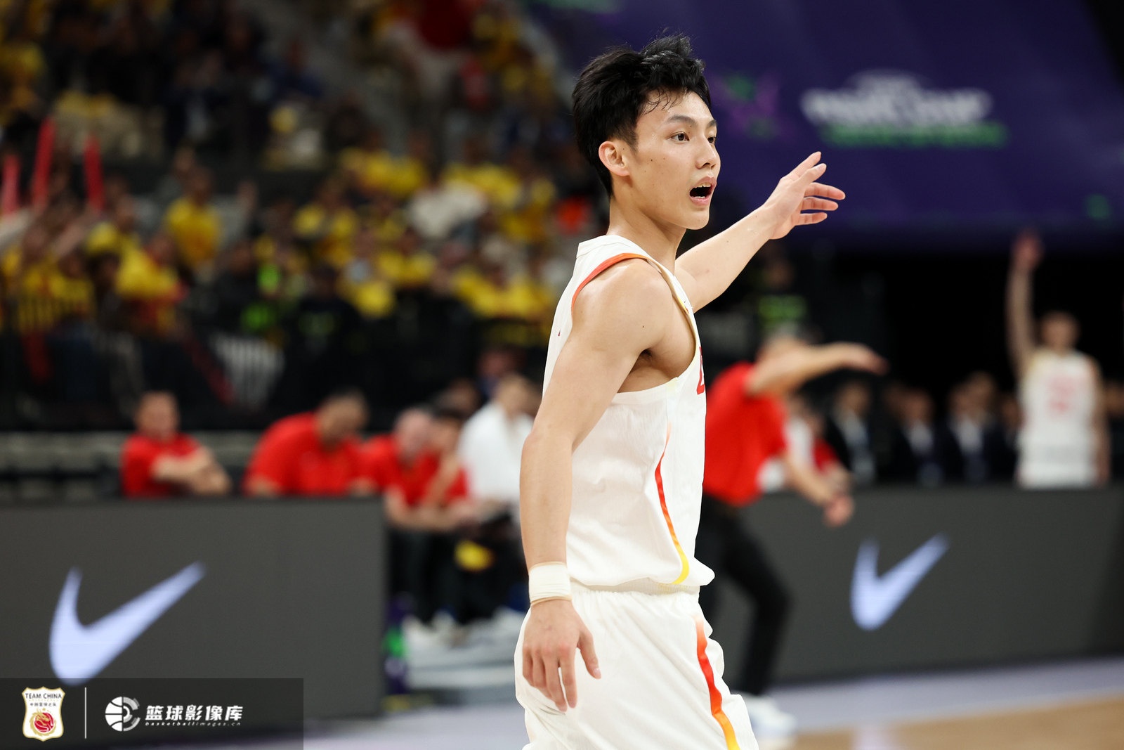 首發(fā)出戰(zhàn)不在狀態(tài)！徐杰全場(chǎng)3中0沒得分 拿到3板1助2斷另2失誤