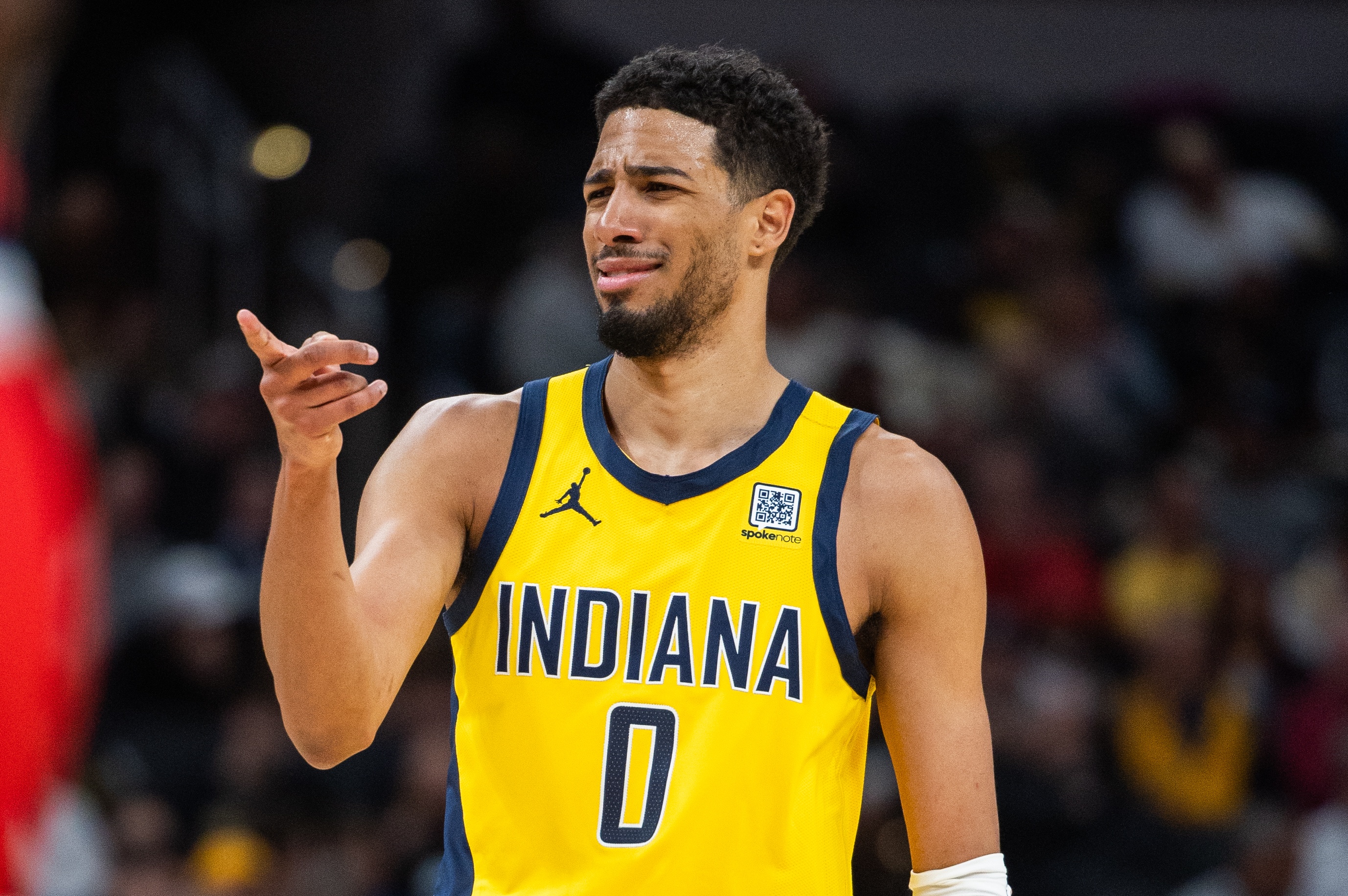 無(wú)奈對(duì)面太準(zhǔn)！哈利伯頓11中6得19分3斷 送15次助攻僅1失誤仍輸球