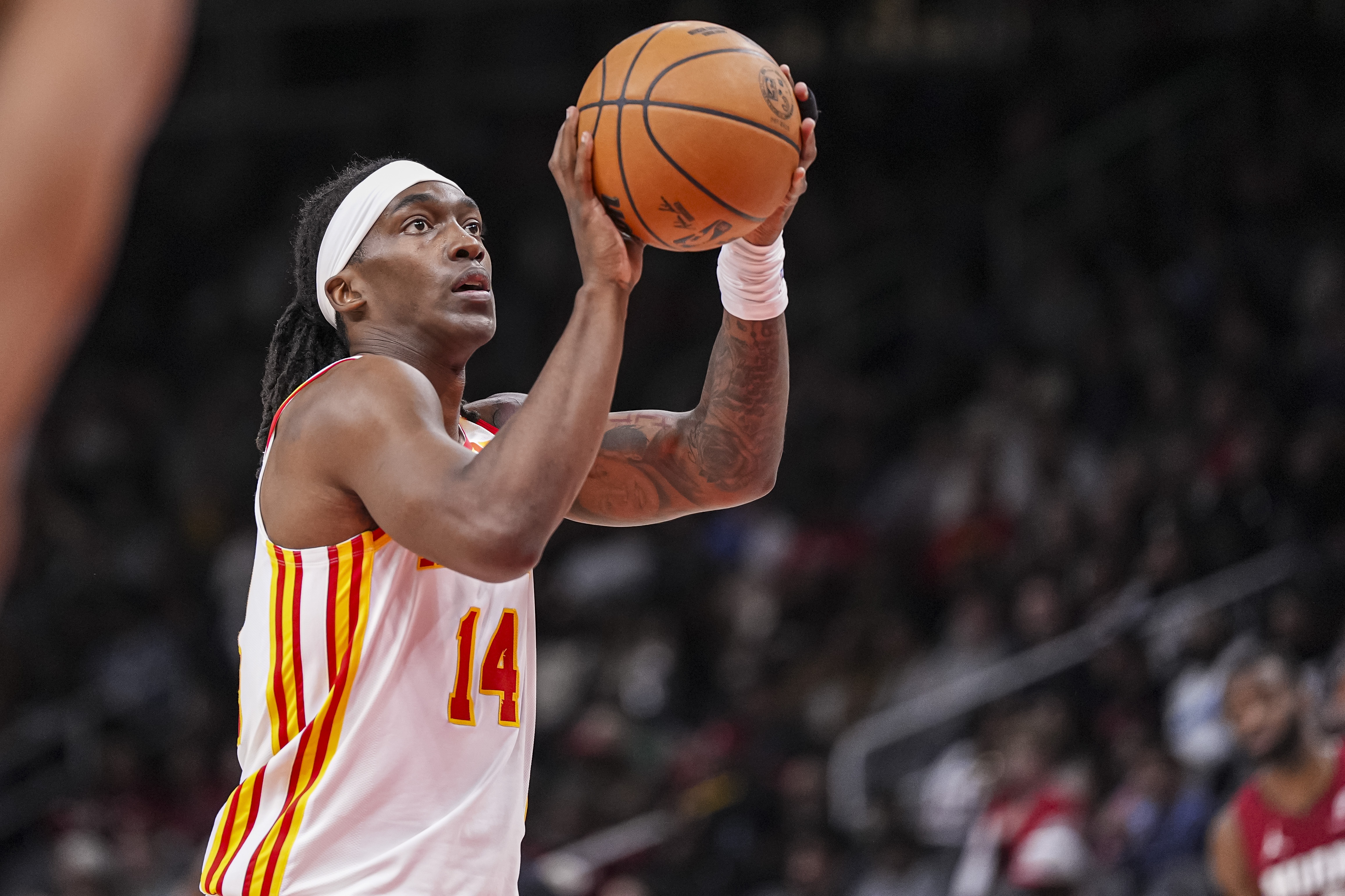 火氣好大！特倫斯-曼恩辱罵裁判領(lǐng)到個(gè)人第二T被驅(qū)逐出場(chǎng)