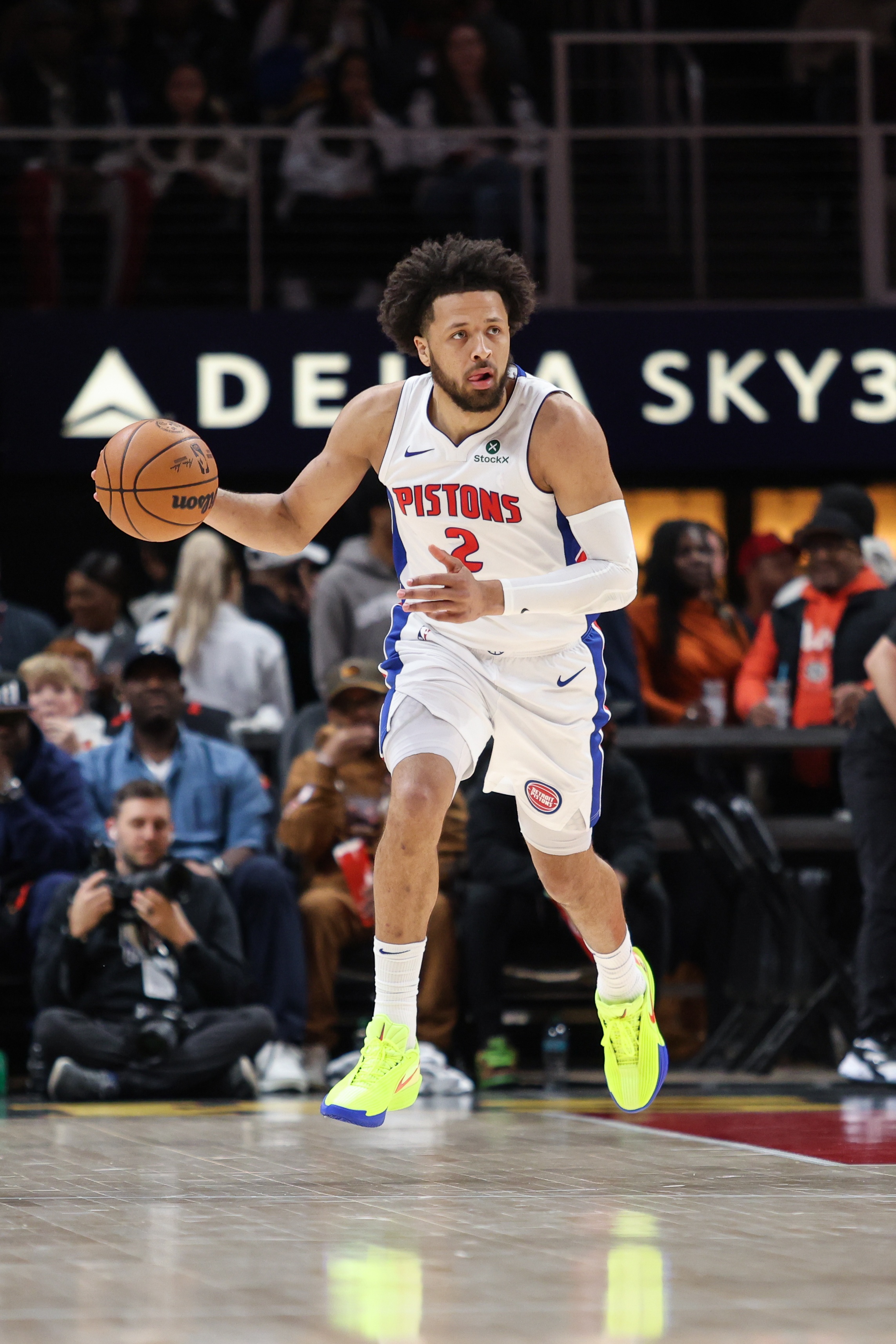 上狀態(tài)！康寧漢姆第三節(jié)6投4中得13分3板3助 獨撐全隊咬緊比分