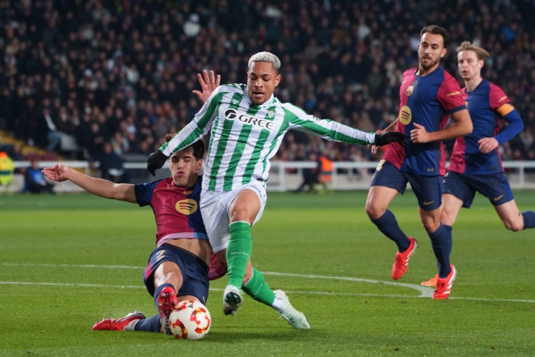 世體：巴薩獲得國際足聯(lián)批準羅克的轉(zhuǎn)會，目前只差與貝蒂斯達協(xié)議