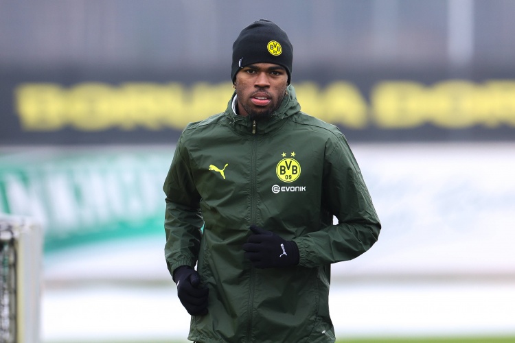 德媒：多特不會激活楚克烏梅卡的買斷選項(xiàng)，3500萬歐買他風(fēng)險太大