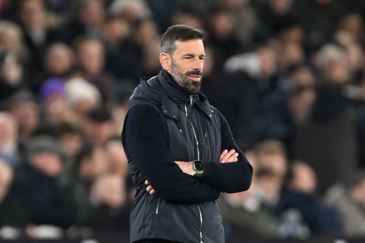 范尼執(zhí)教萊斯特城后14場英超拿7分，同期只高于拿5分的圣徒