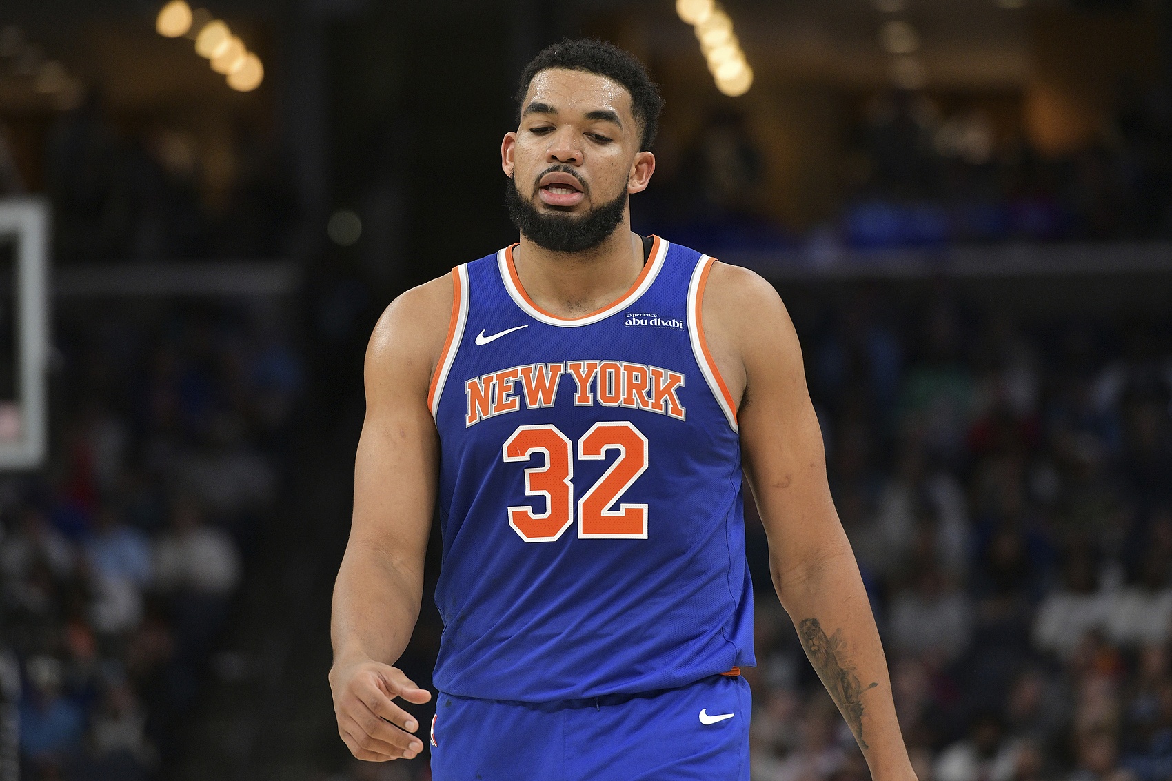 復(fù)出沒手感！唐斯13中3&三分6中1僅拿12分14板 5次犯規(guī)