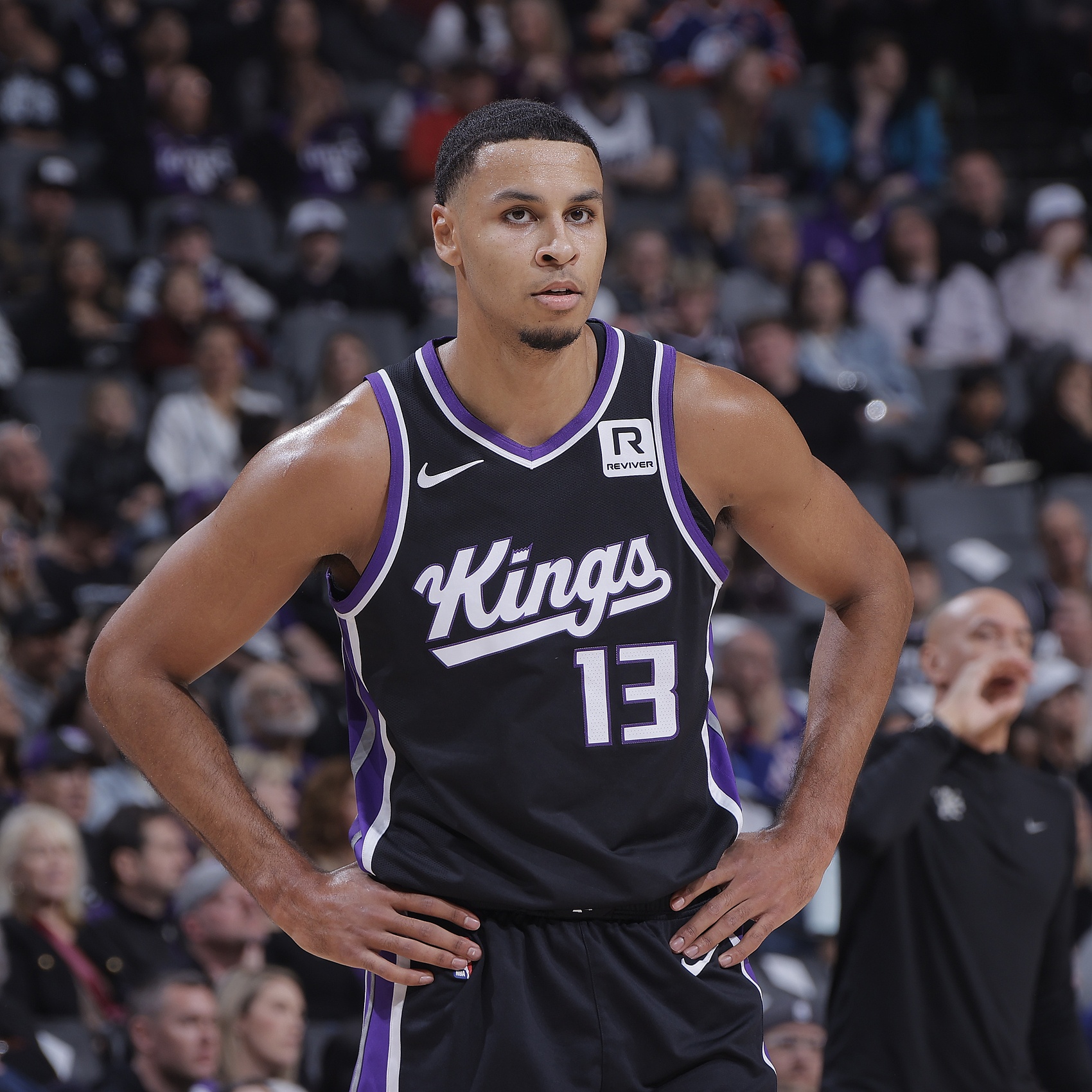 手感不好沒關(guān)系&庫里必須貼死！穆雷死貼庫里半場7中1得3分 有2帽