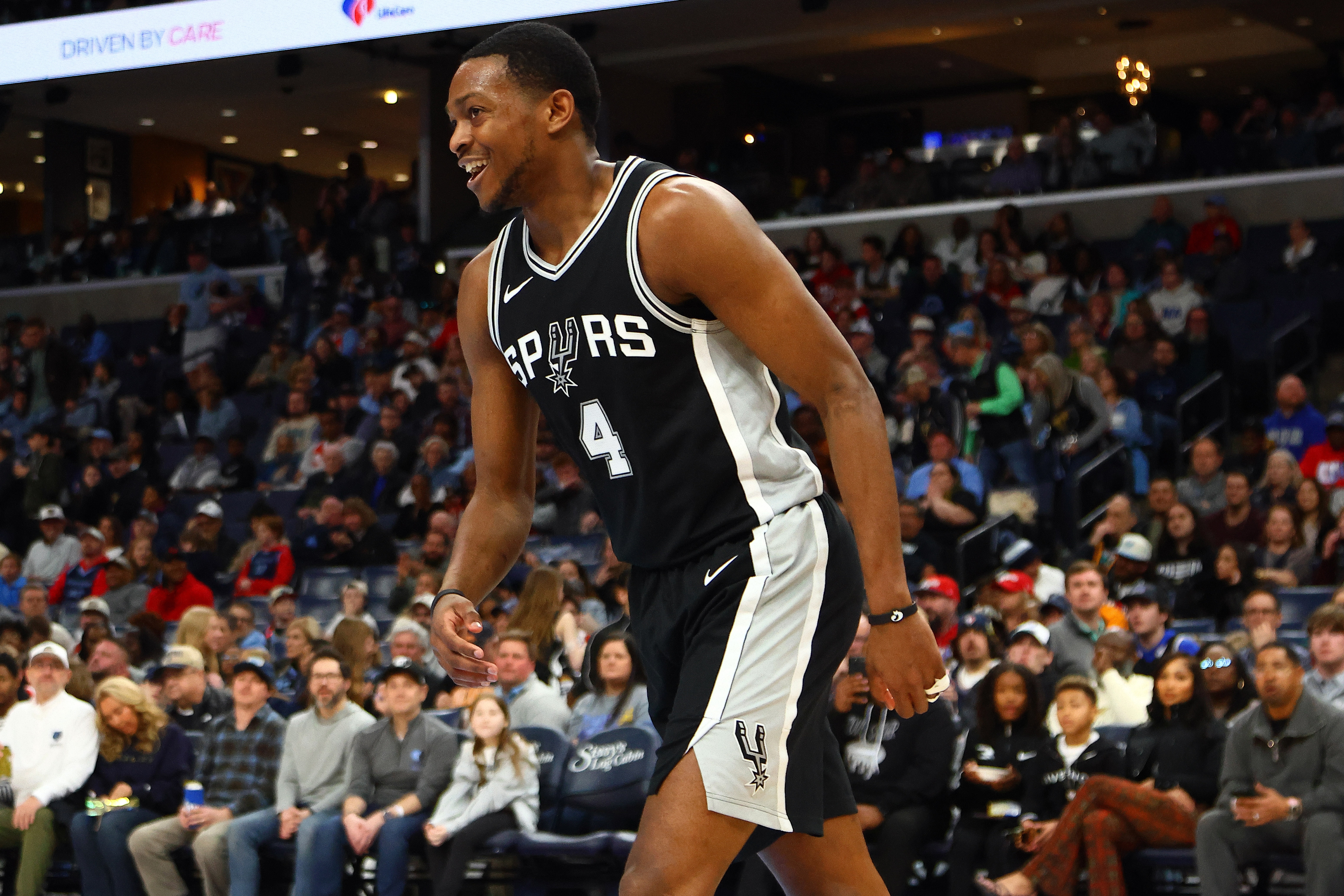 馬刺代理主帥：?？怂箘偧尤胛覀?球隊在磨合上還有很大進展變化