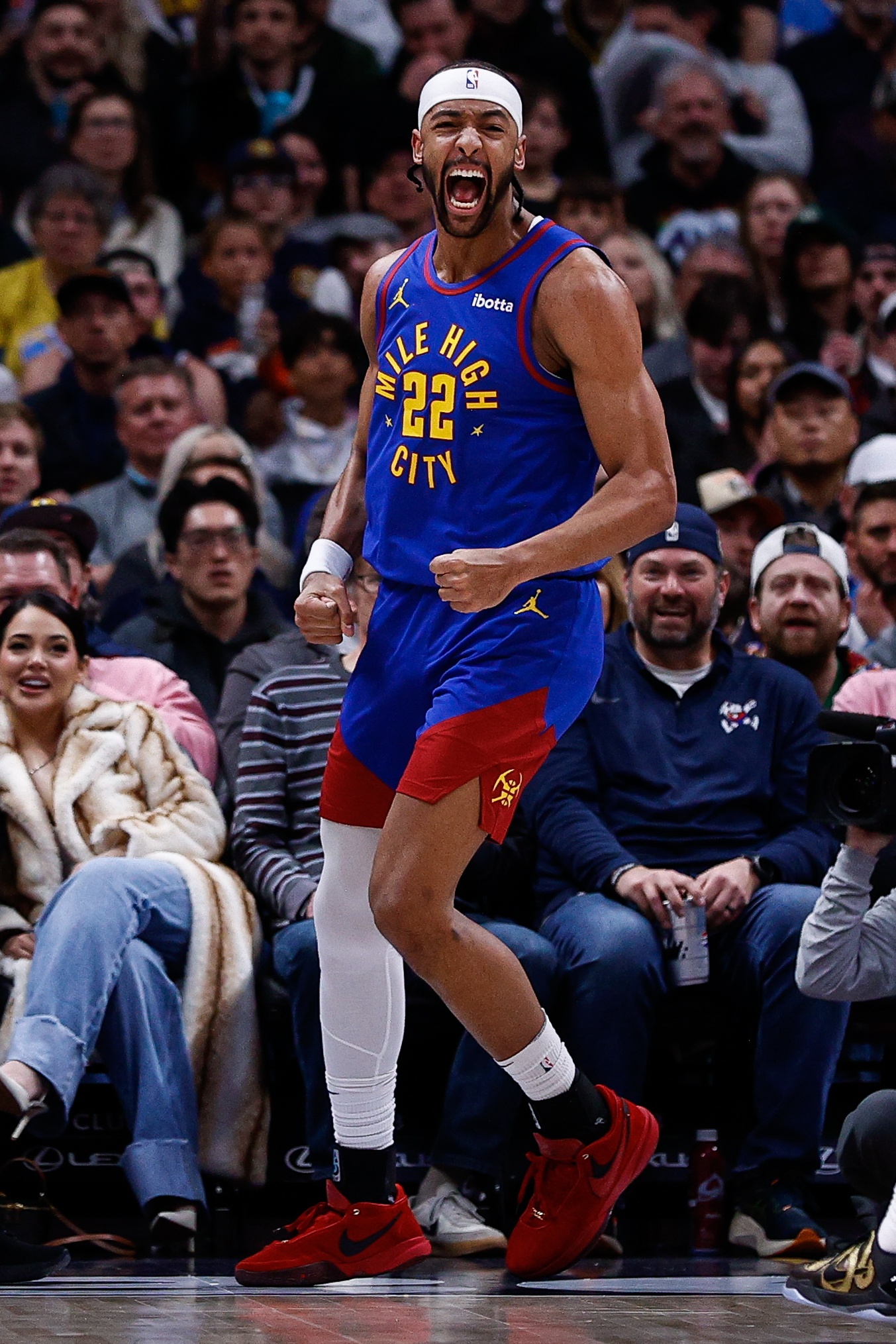 有關鍵發(fā)揮！納吉7中4得10分3板1斷3蓋帽 末節(jié)飆中反超三分