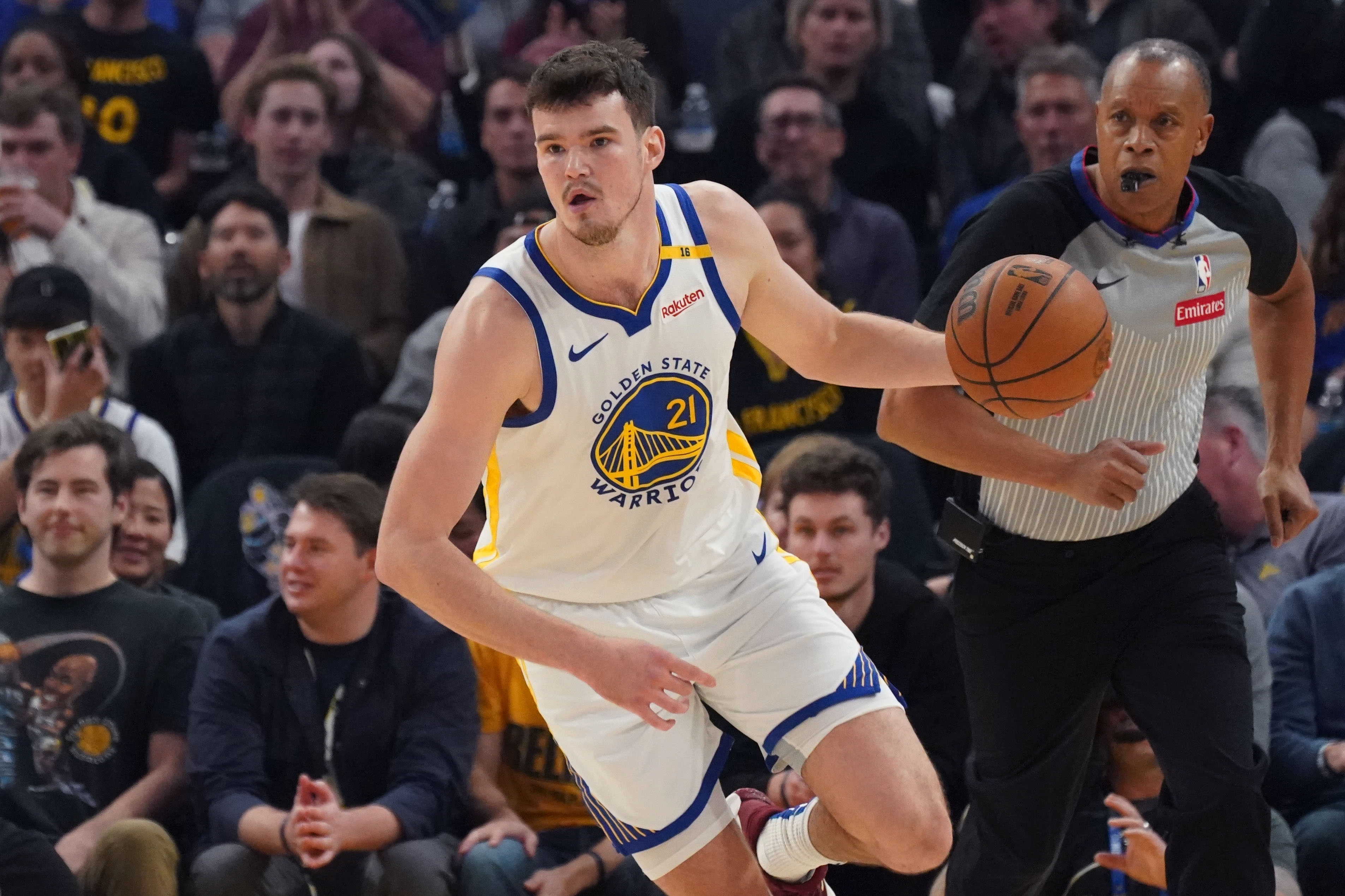 波斯特：追夢(mèng)是史上最獨(dú)特的防守者之一 他就是我們的防守基石！