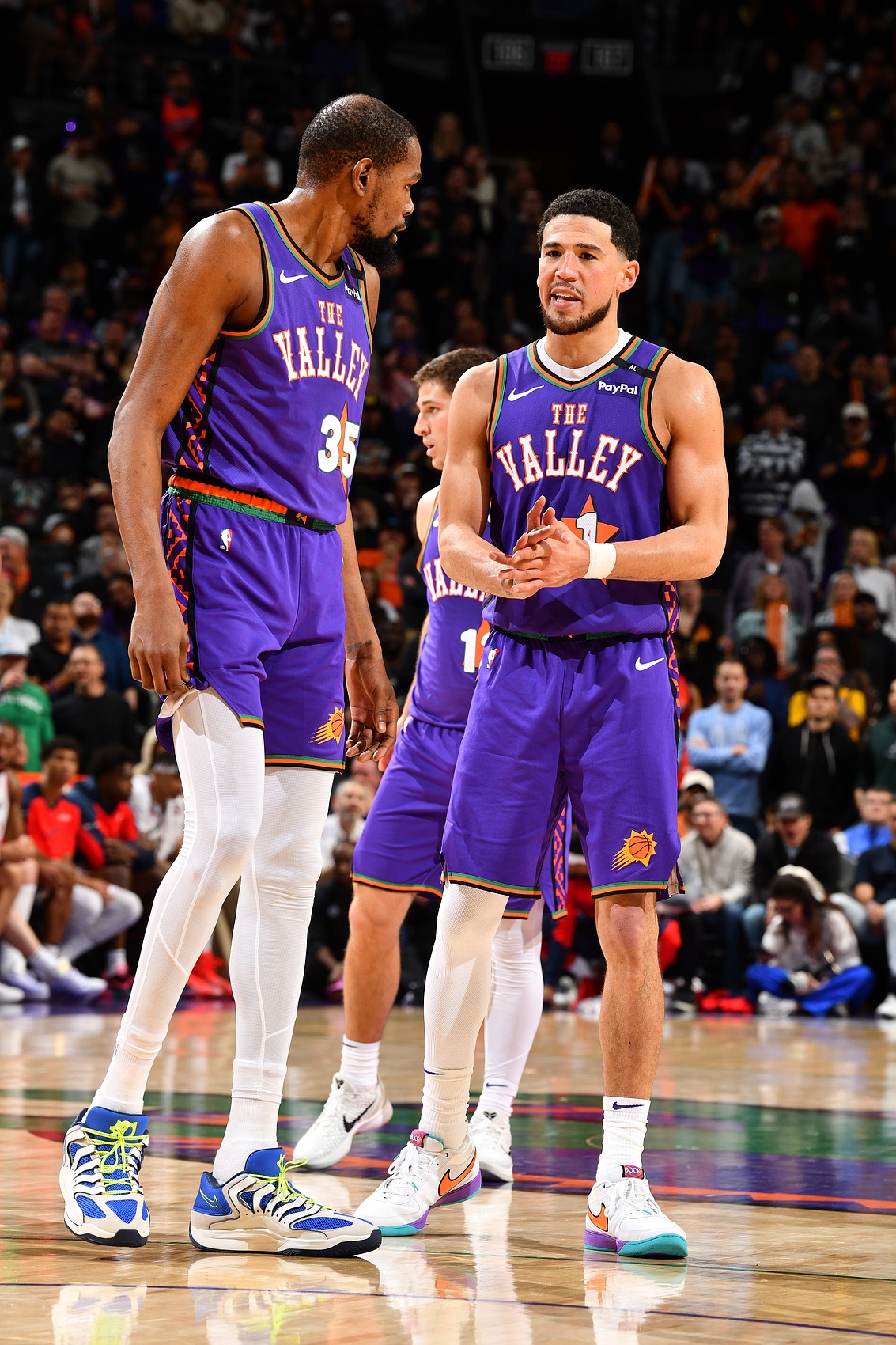 布登：對(duì)手緊盯布克KD時(shí)吉萊斯皮抓住了機(jī)會(huì) 他進(jìn)攻積極性很棒