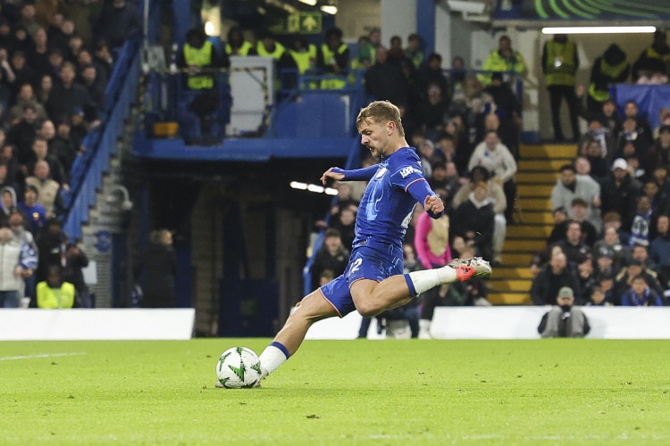 霍爾：18歲和萊斯特城簽職業(yè)合同時，是我這一生中最美妙的時刻