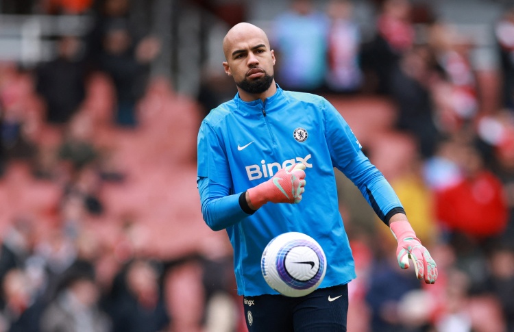 還給機(jī)會(huì)？羅伯特-桑切斯7次失誤致丟球+送點(diǎn) 本賽季五大聯(lián)賽最多