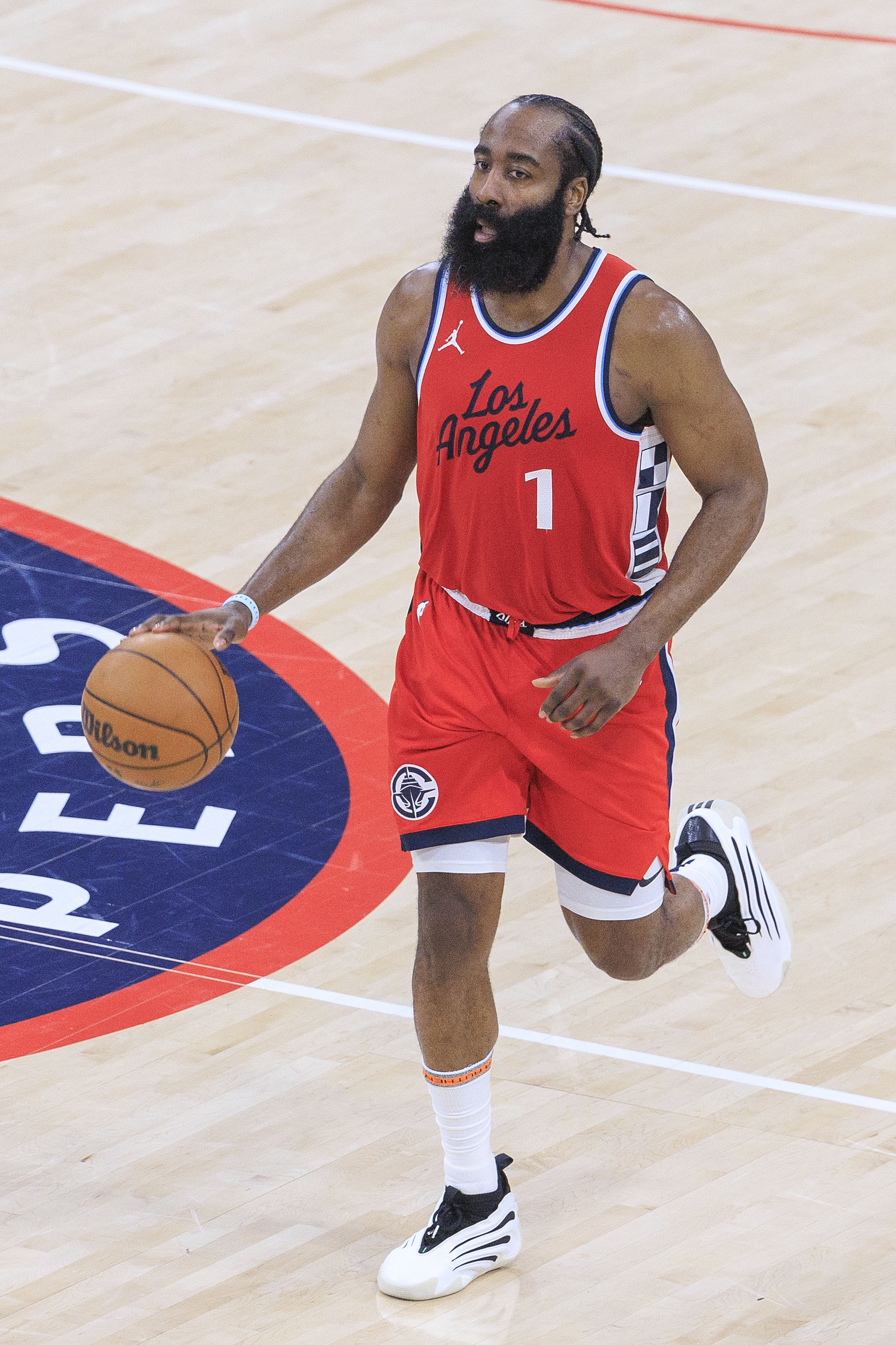 哈登總得分距離歷史第十一的摩西-馬龍還差10分 下一場對(duì)陣?yán)做?> </a>
                            <div   id=