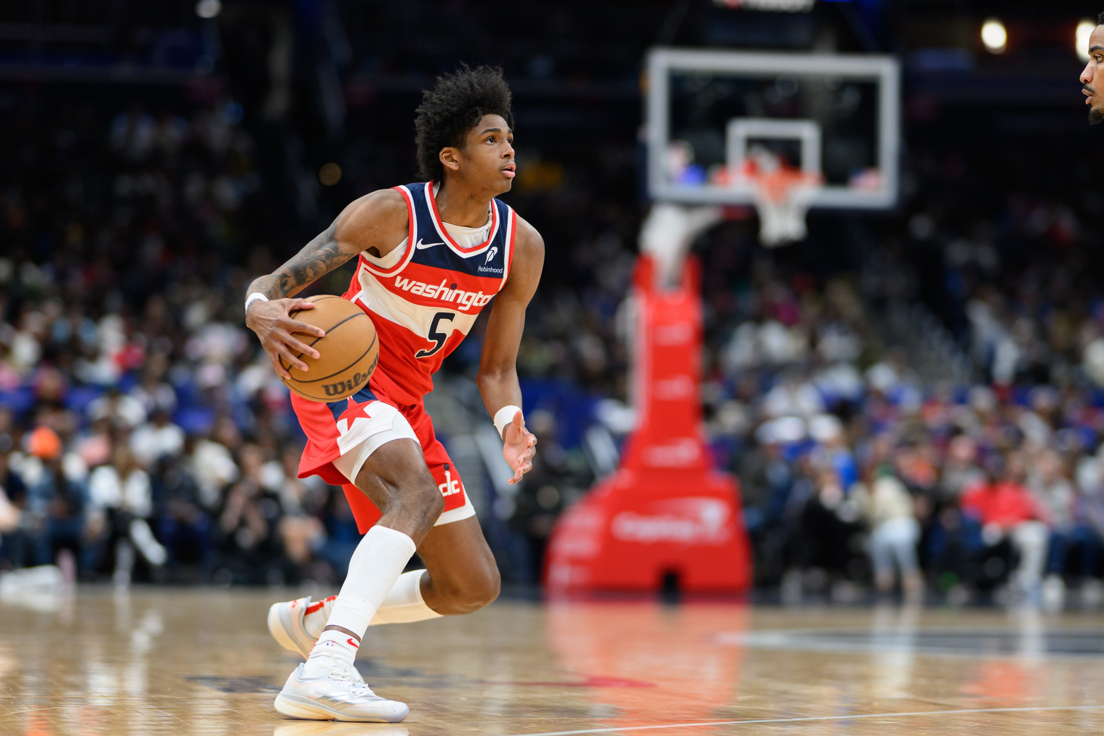 末節(jié)14分&一度命中關(guān)鍵三分！23號秀AJ-約翰遜42分鐘14中6砍20分