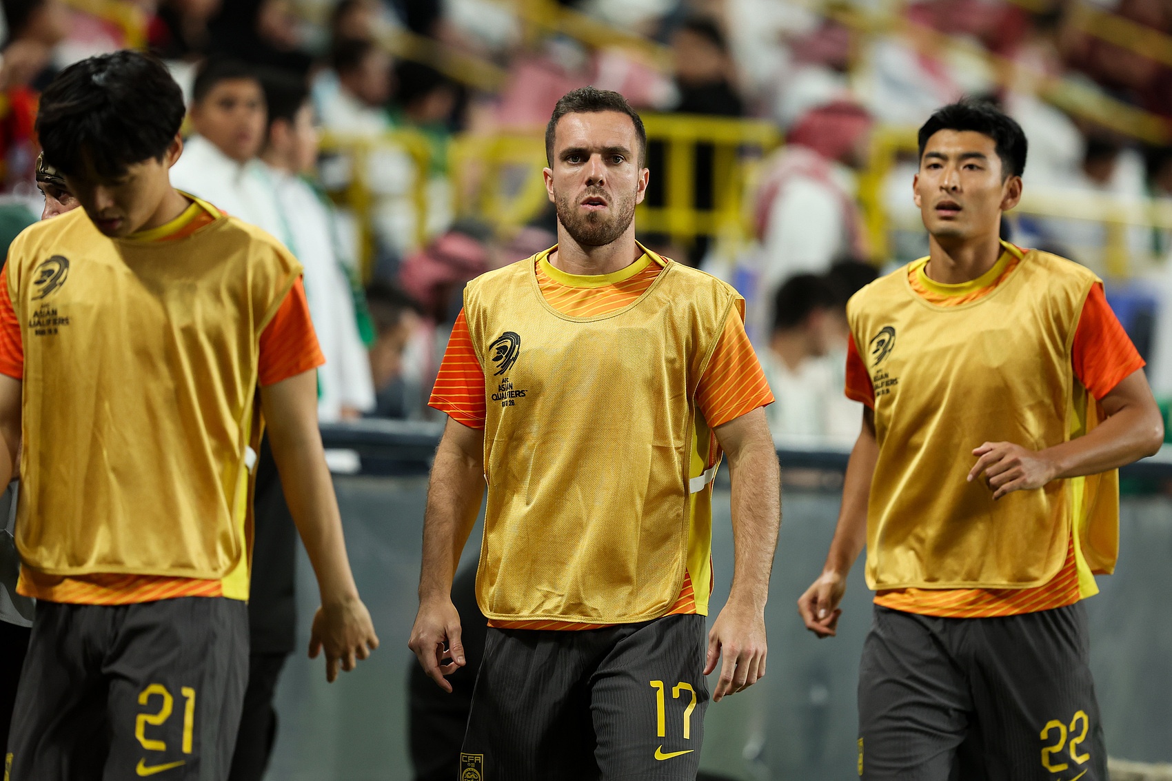 媒體人：若硬找國(guó)足優(yōu)勢(shì)，一是主場(chǎng)&二是首發(fā)預(yù)計(jì)變化大