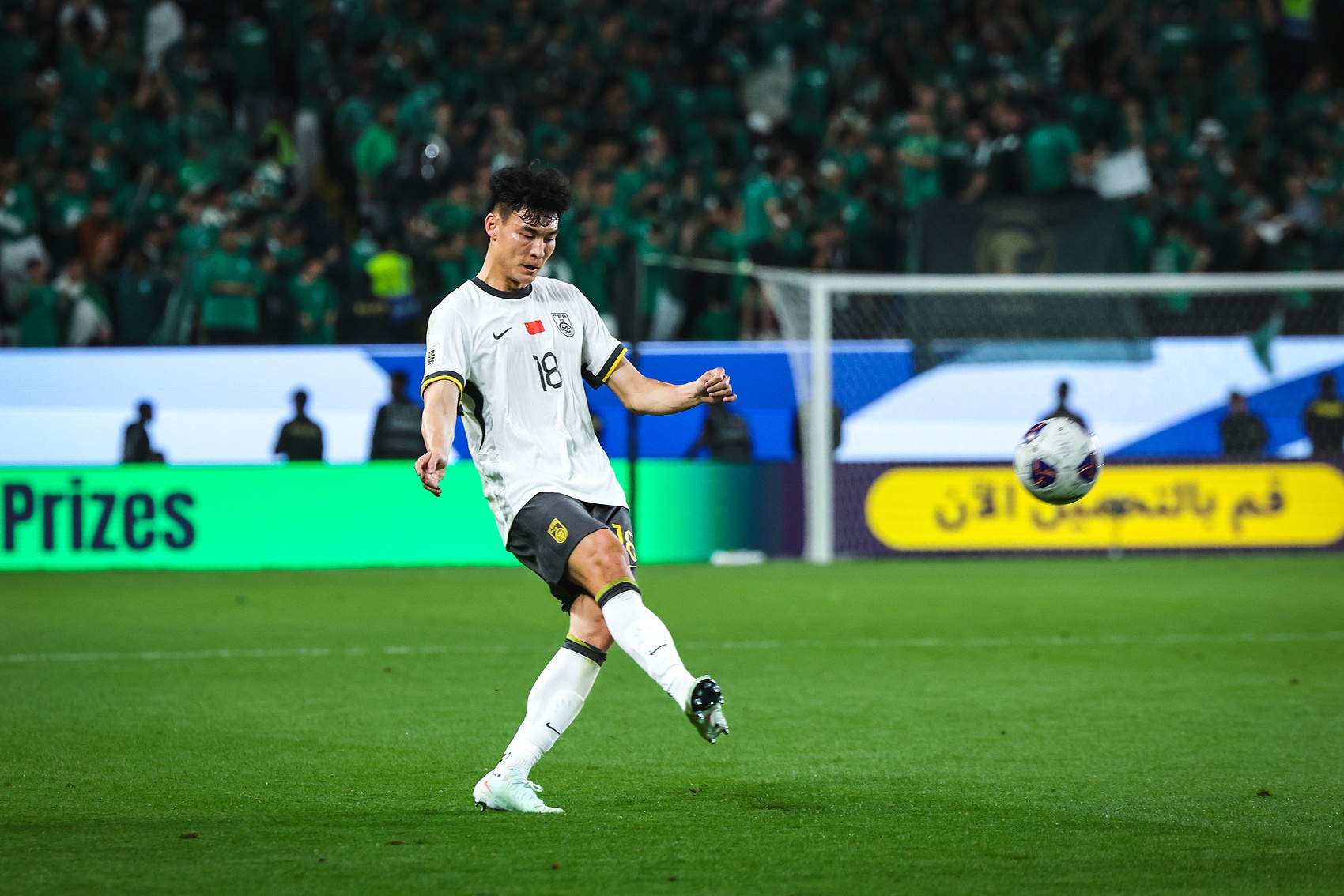 上一場(chǎng)首秀今天就首發(fā)！31歲韓鵬飛臨危受命，頂替蔣光太出戰(zhàn)