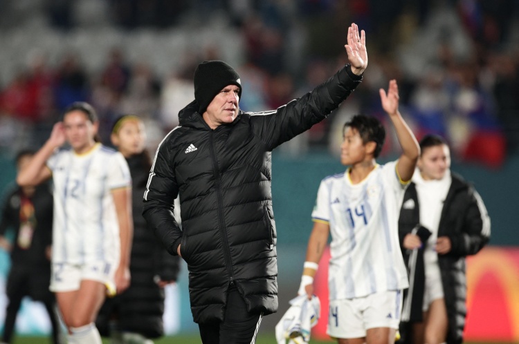 斯塔西奇：中國(guó)隊(duì)堅(jiān)持防反&下半場(chǎng)把握換人機(jī)會(huì)，有可能1-0小勝