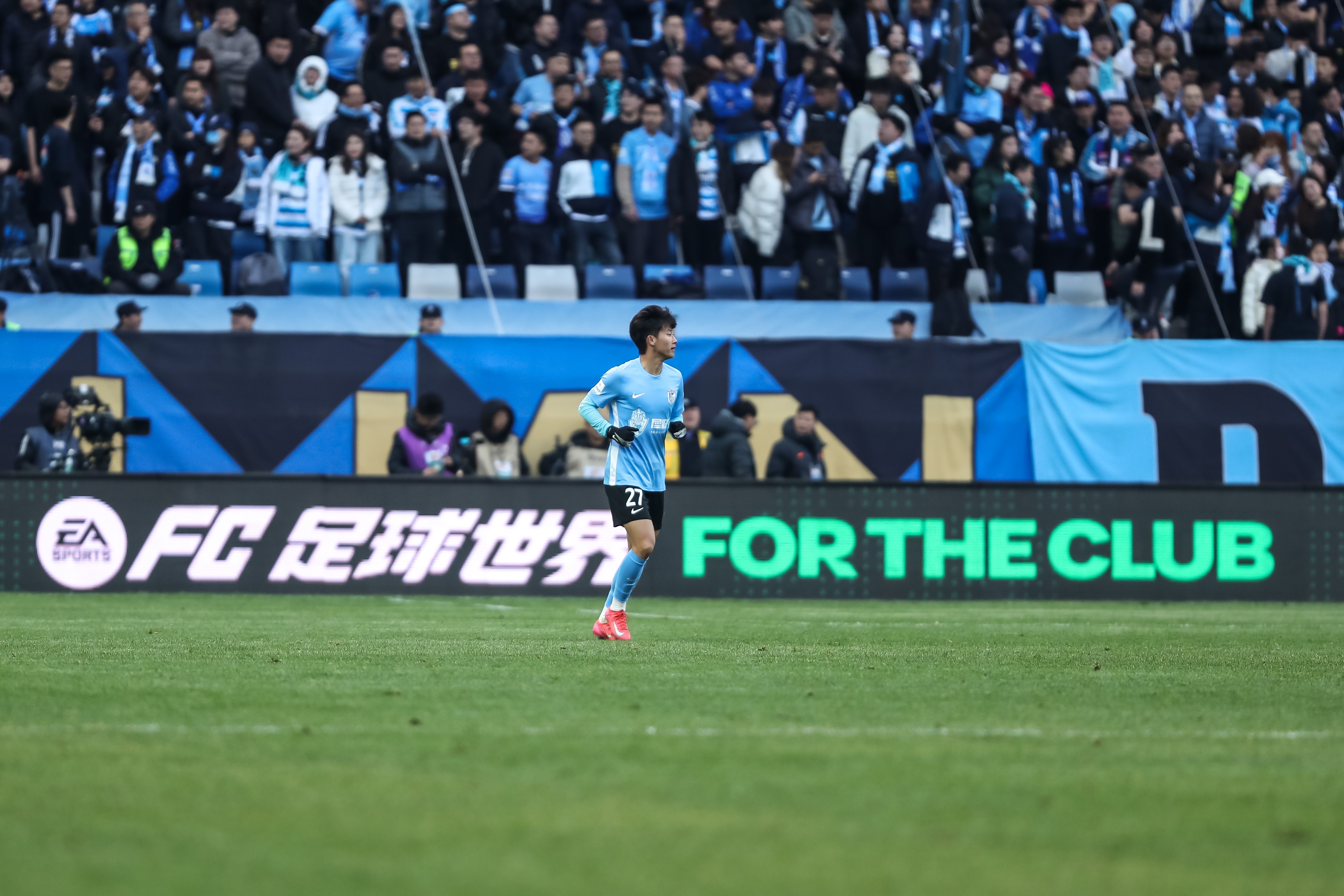 首發(fā)出戰(zhàn)62分鐘，楊銘銳是中超2007年齡段首位出場(chǎng)球員